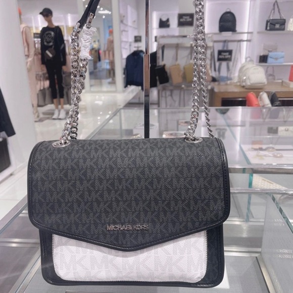 Michael Kors Handbags - Michael Kors Regina Medium Flap Shoulder Bag